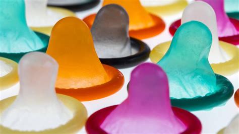Blowjob ohne Kondom gegen Aufpreis Bordell Göttingen